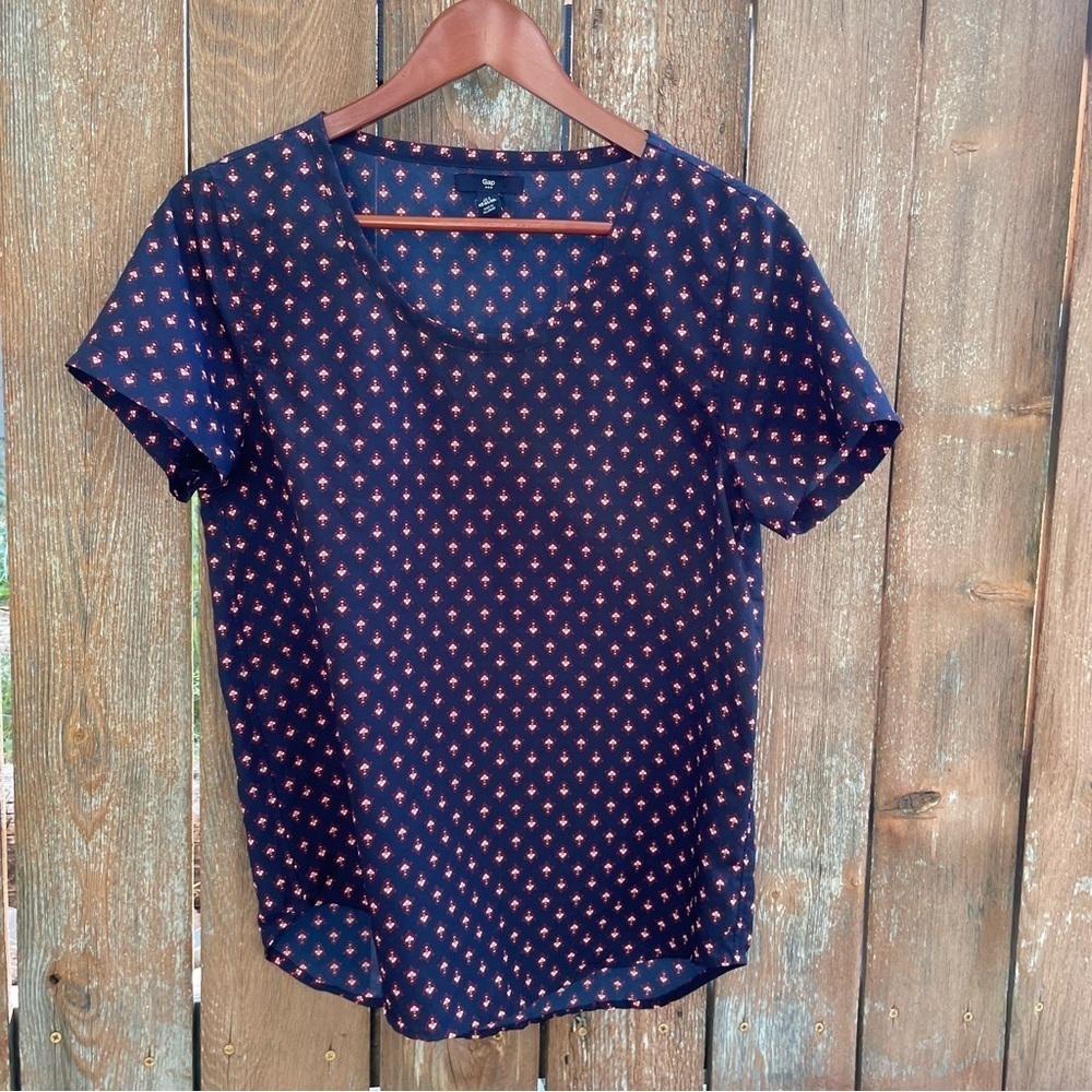 GAP Women’s Navy Pink Patterned Scoop Neck Short Sleeve Top Blouse Size Small